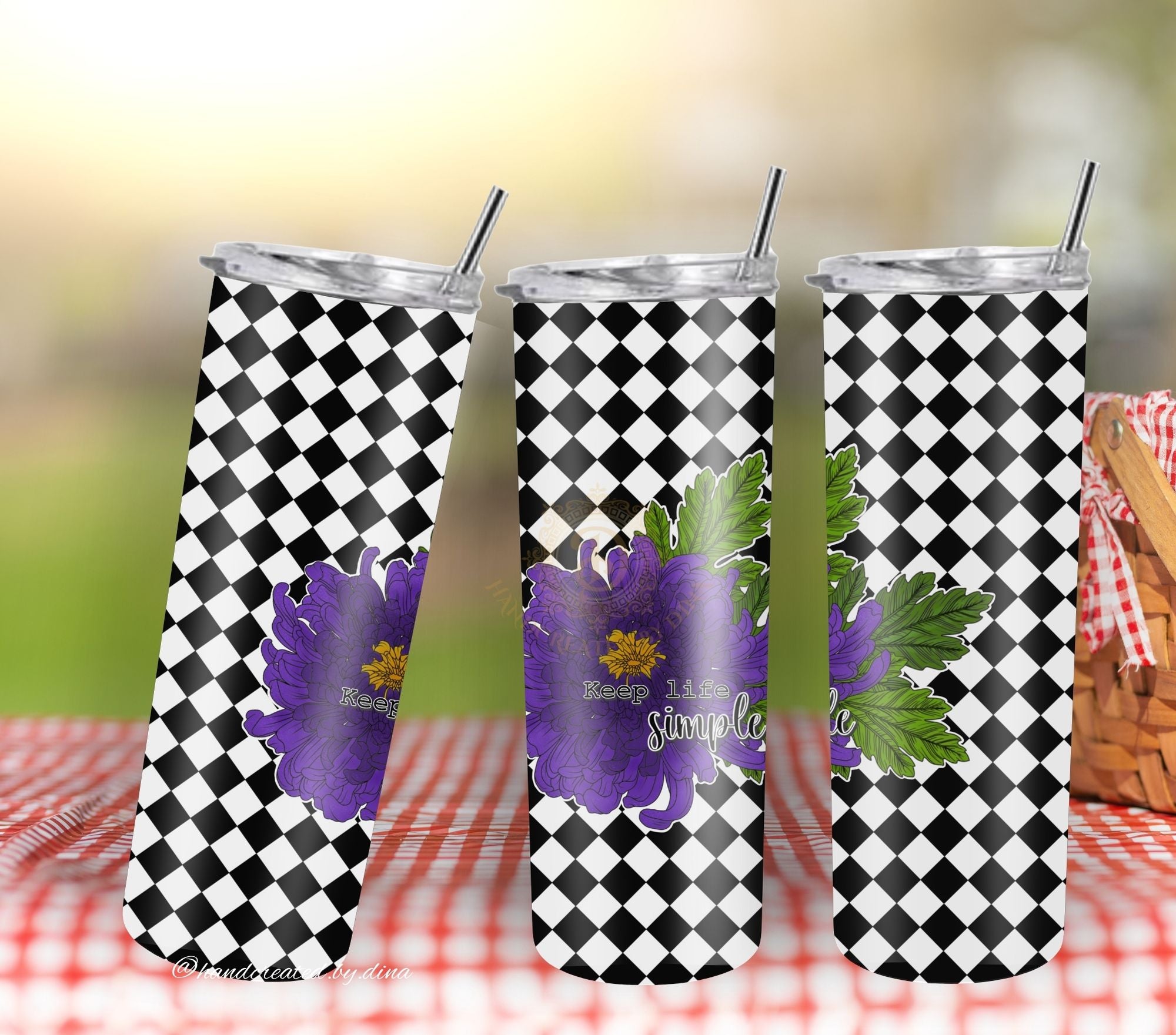 Chrysanthemum Stainless Steel Tumbler, Sleek Double-Walled Insulated Cup for On-the-Go, Perfect Gift for Friends and Family